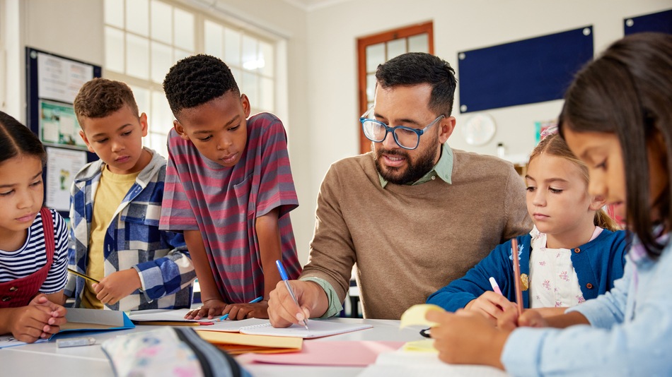 Mestres de primària per cobrir substitucions de paternitat i maternitat curs 2026-2027